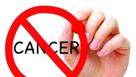اصلاح سبک زندگی و کنترل ریسک‌های شغلی، کلید پیشگیری از سرطان است.