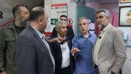بازدید دکتر کرمانپور از بیمارستان قزوین و ملاقات با کادر اورژانس کوثر.